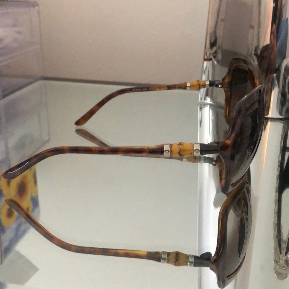 Gucci sunglasses - Picture 2 of 5